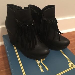 Sbicca Vintage Collection Zepp Bootie/Wedge